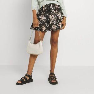 (2/$30) American Eagle Print Mix Ruffle Mini Skirt - Medium